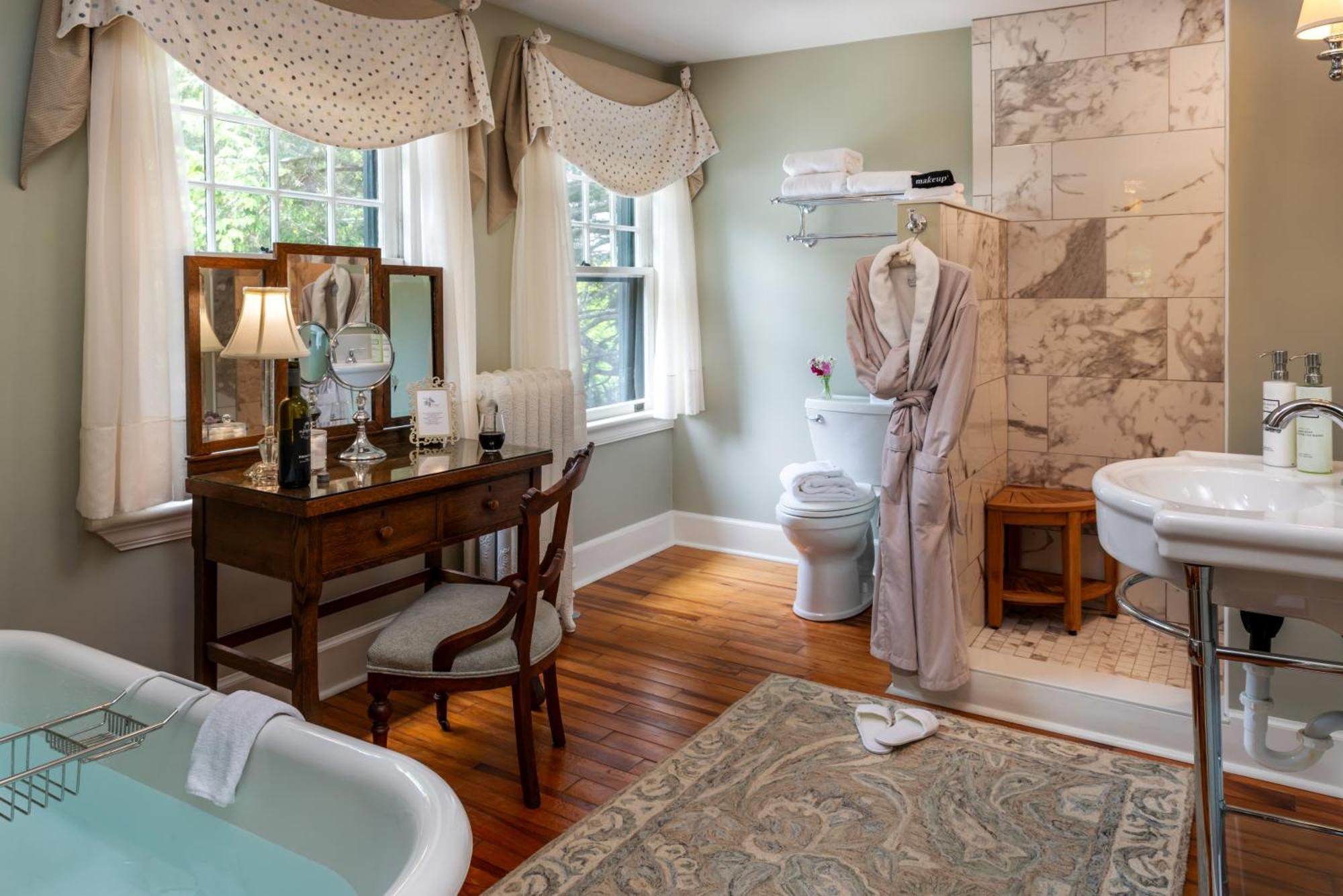Pinecrest Bed & Breakfast Asheville Exterior photo